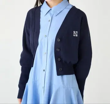 [새상품급 SNIDEL] 가디건 로고 자수 크롭 가디건