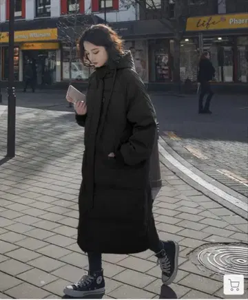 롱 블랙 다운 자켓