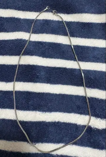 심플 실버 목걸이 약 50cm