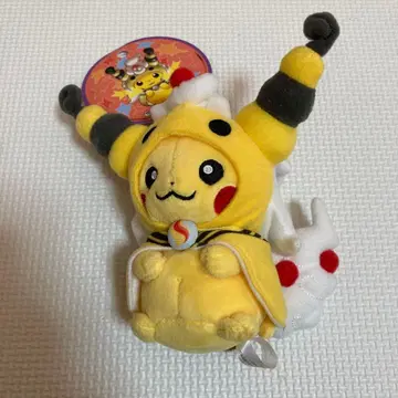 포켓몬 센터 메가니움 판초를 입은 피카츄 봉제 인형