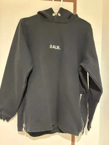 BALR. 블랙 후드티 사이드 지퍼