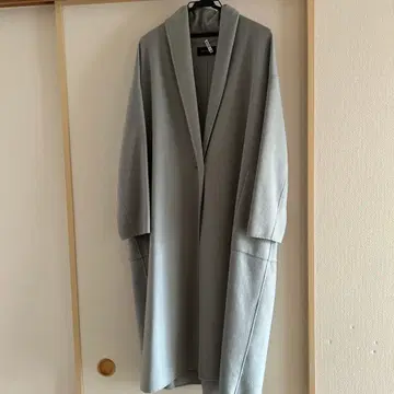 백화점 구매 연한 블루 롱 코트 사이즈 38