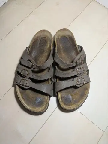 BIRKENSTOCK 버켄스탁 플로리다 가죽 샌들