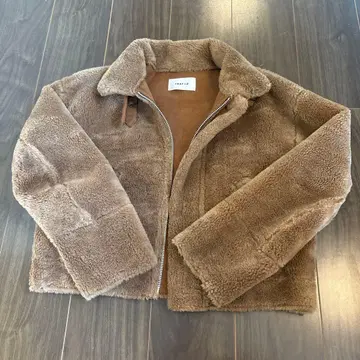 새상품급 FRAY I.D 무스탕 자켓