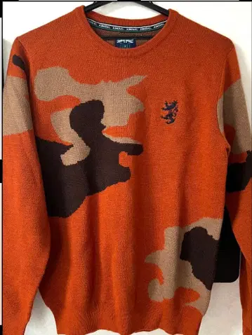 AD MIRAL 오렌지 카모플라쥬 스웨터