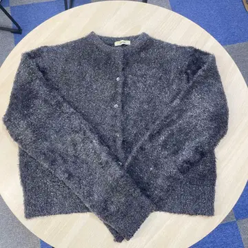 Mila Owen 크루넥 샤기 니트 가디건