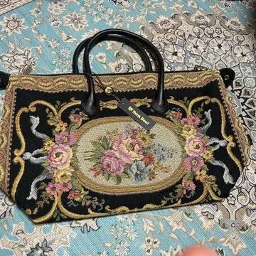 가격 인하! Think bee! 새상품 핸드백