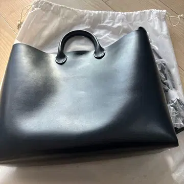 [ 새상품급 ] 스퀘어 토트백 [ (YAHKI) ]