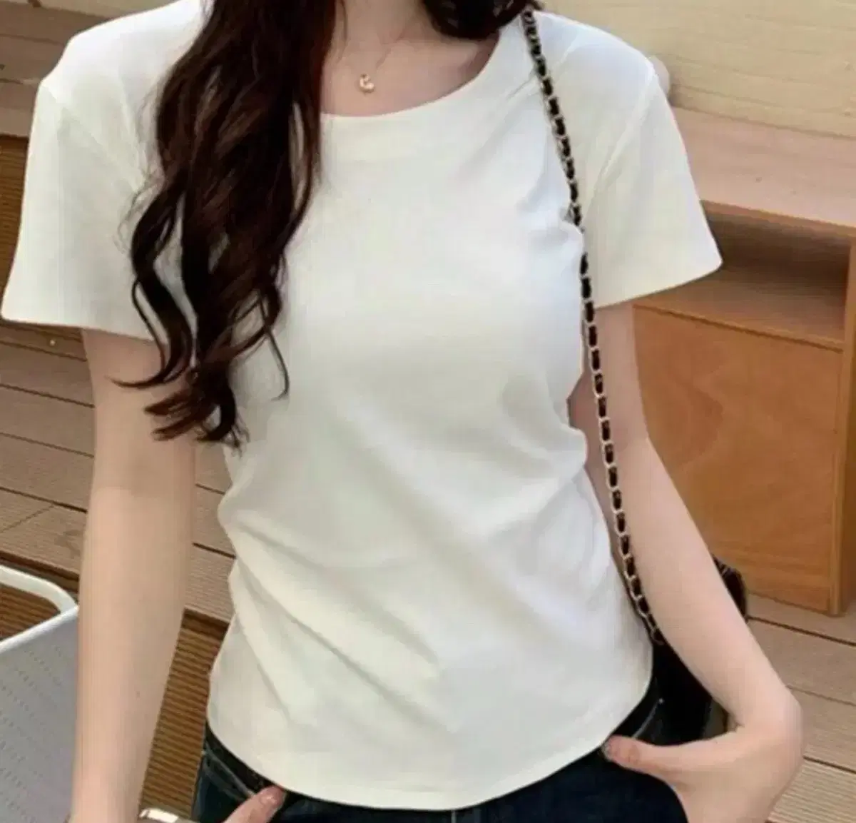 Ablly Round Neck Short Sleeve White T-shirt Basic Item Delicate Fit