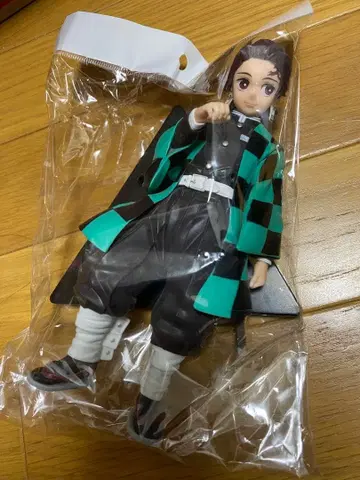 탄지로 피규어 그린 블랙 체크 무늬 귀멸의 칼날