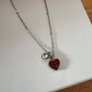 스와로스키 하트 목걸이