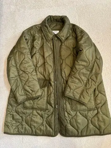 프릭스스토어 퀼팅 자켓 카라 부착 퀼트 라이너 자켓