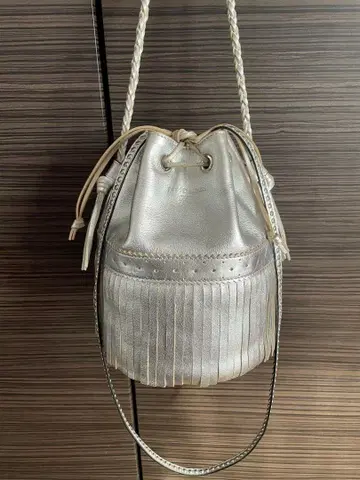 J&M DAVIDSON 카니발 실버 프린지 숄더백