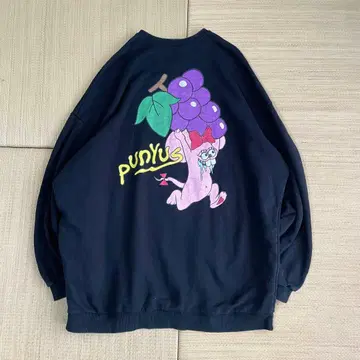 푸뉴즈 PUNYUS 이타다키마우스 포도 그레이프 맨투맨 블랙