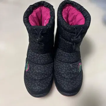 THE NORTH FACE 레오파드 무늬 숏부츠