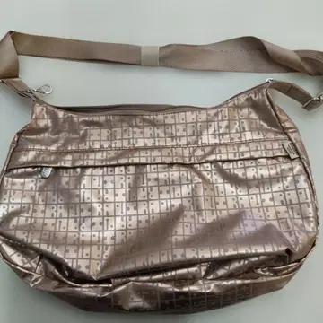 브라운 합성 피혁 숄더백