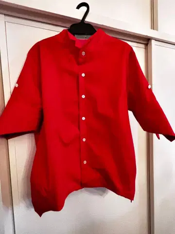 noir kei ninomiya 25SS 립 모티브 블라우스