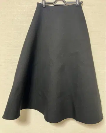 ELFRANK 본딩 볼륨 플레어 롱 스커트