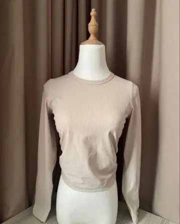 룰루레몬 베이지 리브 긴팔 티셔츠