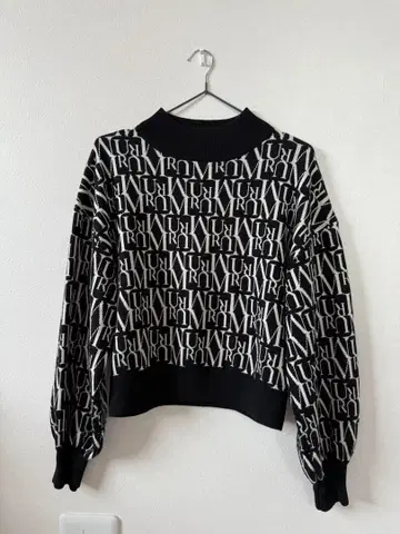 MURUA (무루아) 니트 패턴 자카드 니트 풀오버