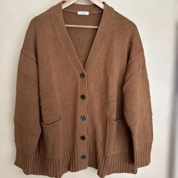 LOWRYS FARM 브라운 니트 가디건