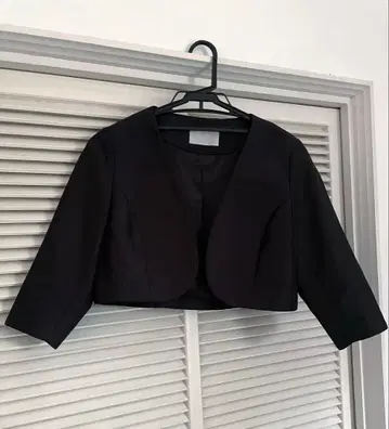 CELFORD 블랙 노카라 자켓