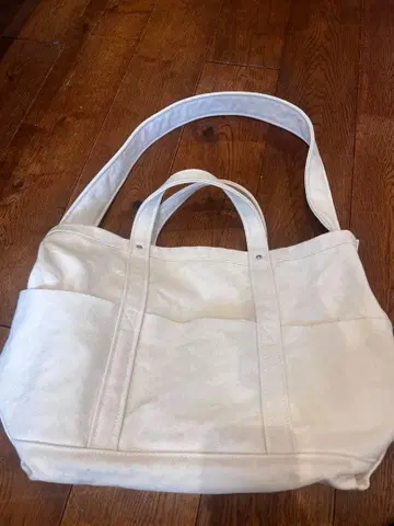 YAECA 화이트 토트백