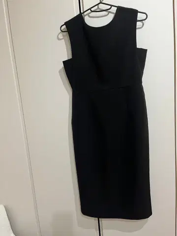 앰비언트 블랙 원피스