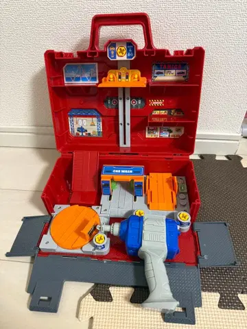 토미카 DIY 활기찬 4액션 토미카 정비 기지 박스