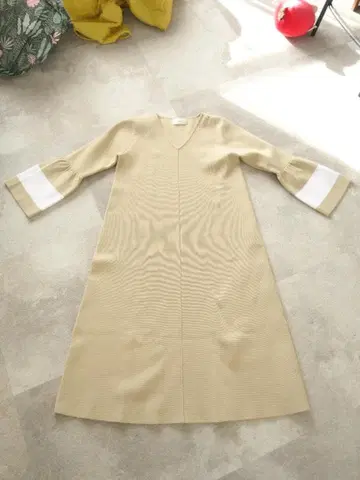 Vin 베이지 롱 원피스 7부 소매