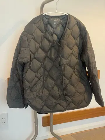 UNIQLO 울트라 라이트 다운 카키 L