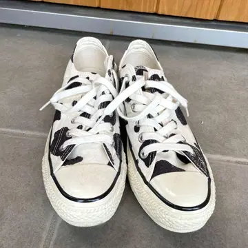 ALL STAR 소 패턴 로우컷 스니커즈