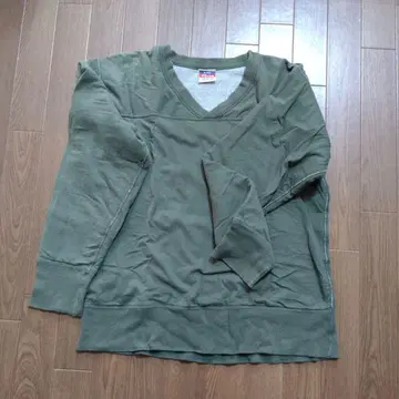 45rpm 올리브 그린 V넥 트레이닝복