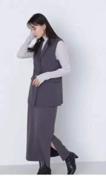 NATURAL BEAUTY BASIC 그레이 타이트 스커트 M