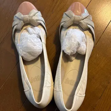 리본 포함 플랫슈즈 24.5cm