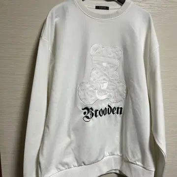 SUREVE 곰 자수 화이트 트레이닝복 M