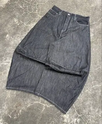 Belvet Pleated Wide-Leg Baggy Pants