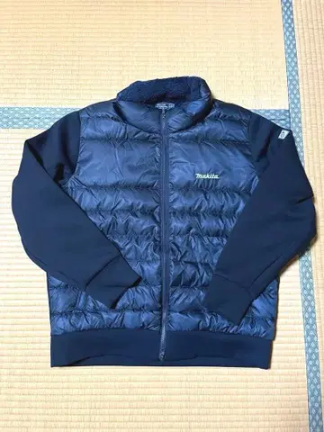 미사용 새상품 마끼다 조이 다운 자켓 3L 네이비