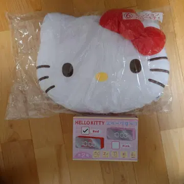 헬로키티 디지털 알람 시계 레드와 쿠션 세트