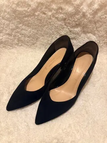 [ 중고 ] MODE ET JACOMO 블랙 스웨이드 펌프스