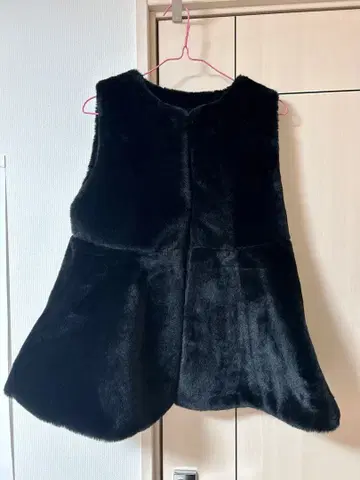 택 포함 미사용 새상품 Apaiser 퍼 베스트 페플럼