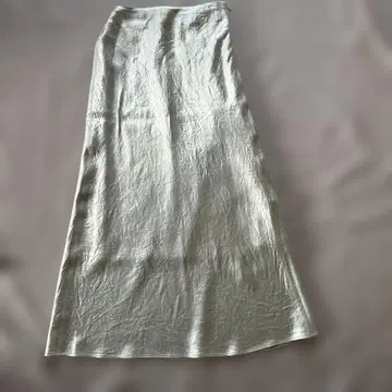 새틴 스커트
