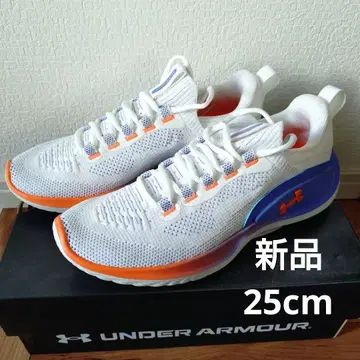 새상품 UNDER ARMOUR 플로우 다이나믹 스니커즈 25cm
