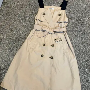 STRAWBRRYFIELDS 트렌치코트 벨트 탈부착 가능