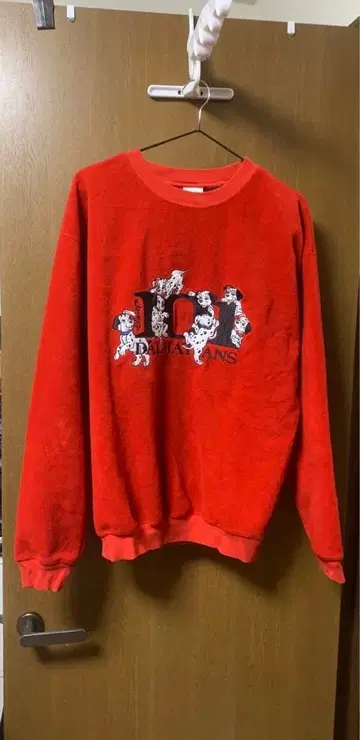 디즈니 101마리 강아지 구제 맨투맨