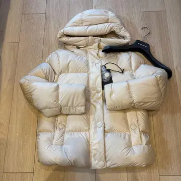 CAPE HORN 다운 자켓 사이즈 42 미사용 새상품