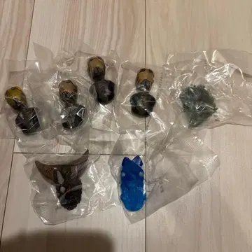 제일복권 울트라맨 시리즈 괴수대전 F상 7개 세트 묶음 판매