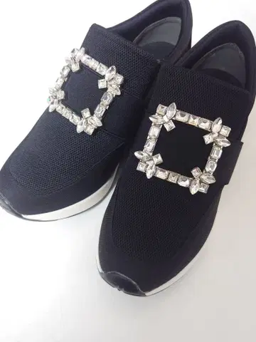 [ 미사용 새상품 ] 비쥬 버클 힐캡 스니커즈 S ( 블랙 )