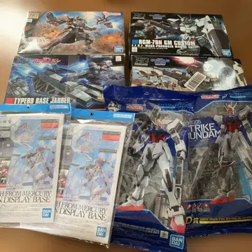건담 프라모델 1/144 미개봉 4점 세트