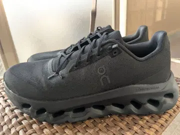 ON Cloudtilt 클라우드틸트 블랙 27